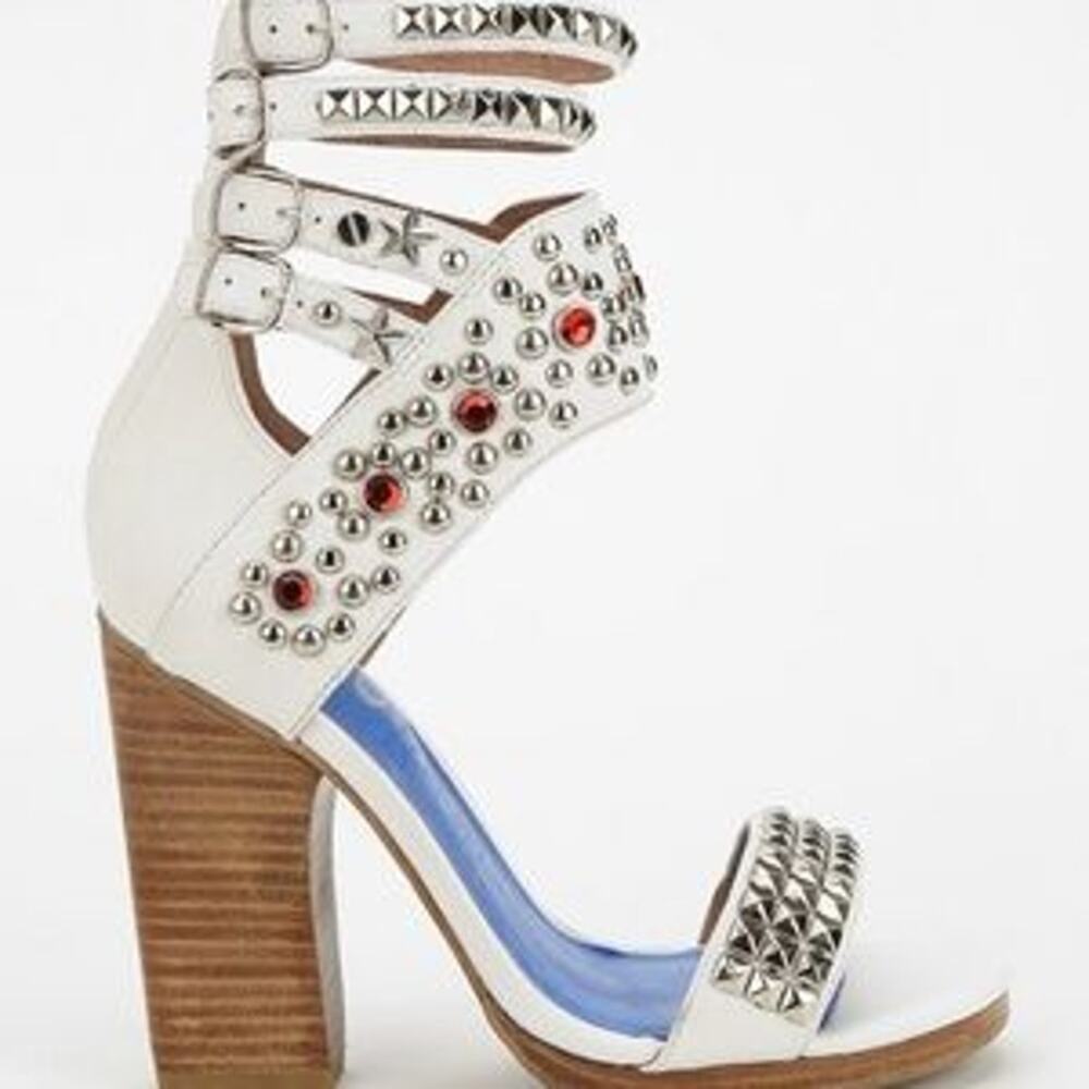 JEFFREY CAMPBELL Pow Wow Stud Sandals Chunky Heel 6.5 Shoes INDIE SLEAZE White